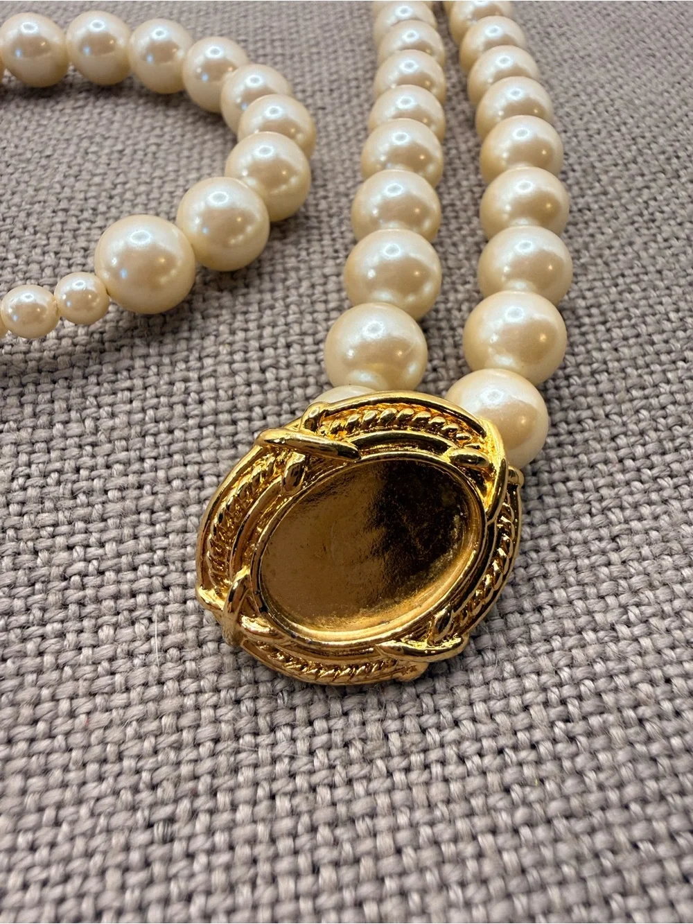 Vintage Cream Pearl Necklace with Fold-over Clasp